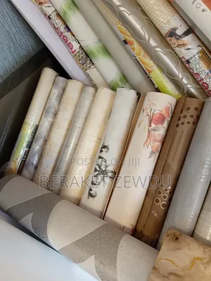 የግድግዳ ማስዋብያ እና የመስታወት ስቲከር