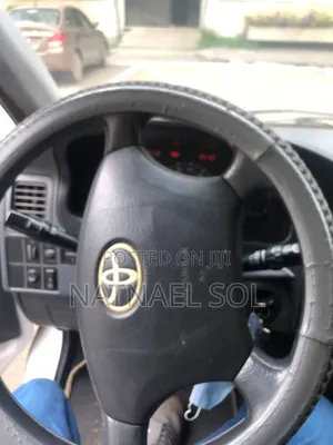 Toyota HiAce 2008 White