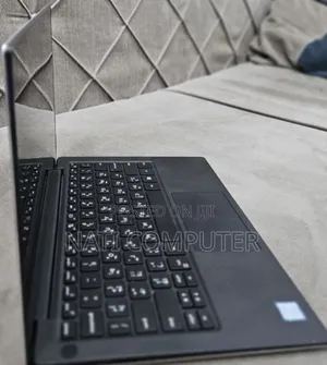 New Laptop Dell XPS 13 9370 8GB Intel Core I5 SSD 512GB