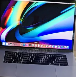 Photo - New Laptop Apple MacBook Pro 2019 32GB Intel Core I9 SSD 512GB