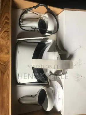 Photo - Oculus Meta Quest 2 Vr