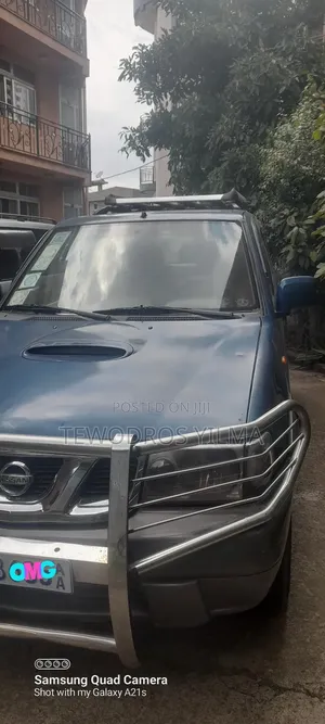 Photo - Nissan Terrano 1998