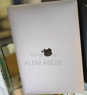 Photo - New Laptop Apple MacBook Pro 2019 32GB Intel Core I9 SSD 512GB