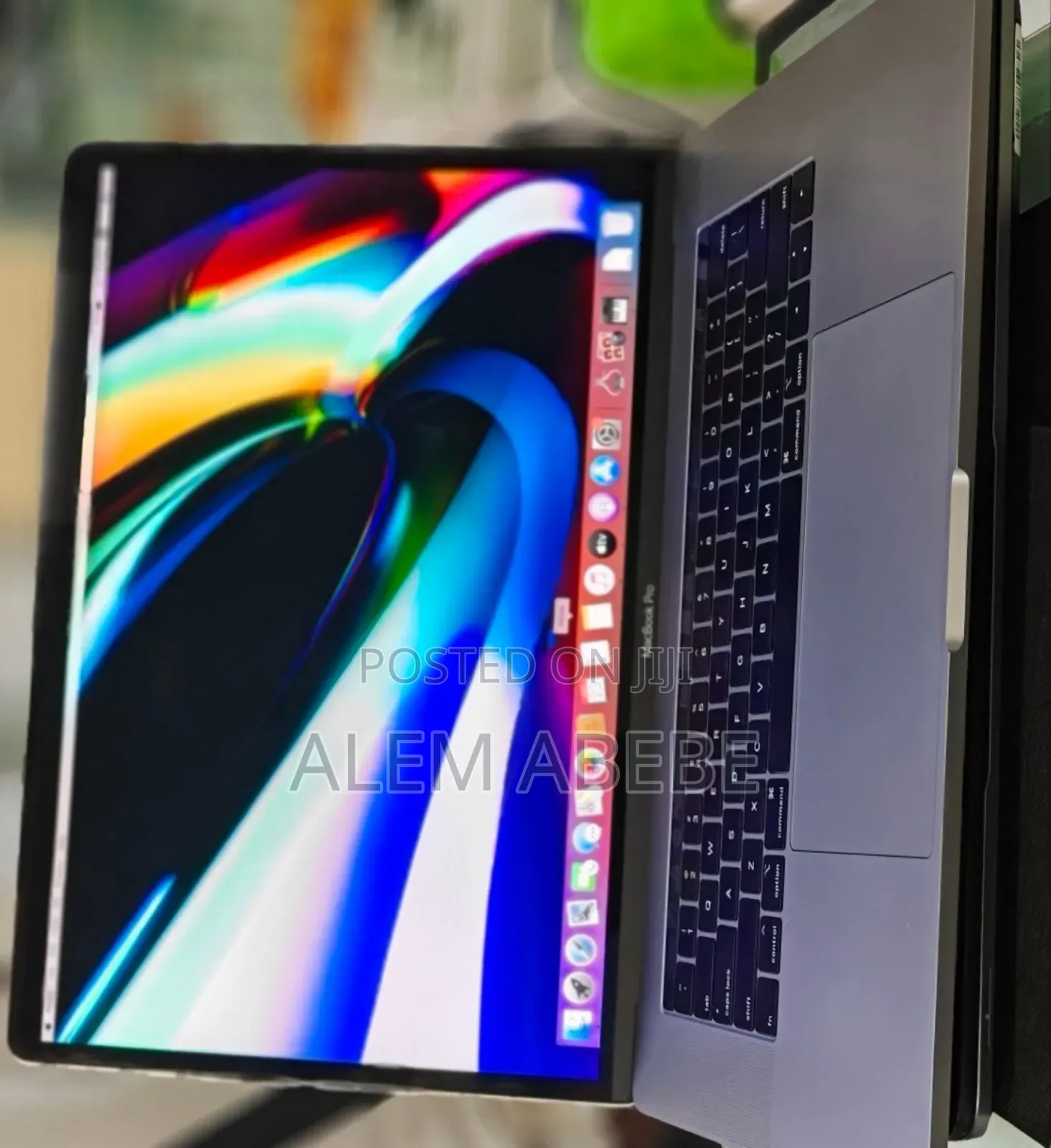 New Laptop Apple MacBook Pro 2019 32GB Intel Core I9 SSD 512GB