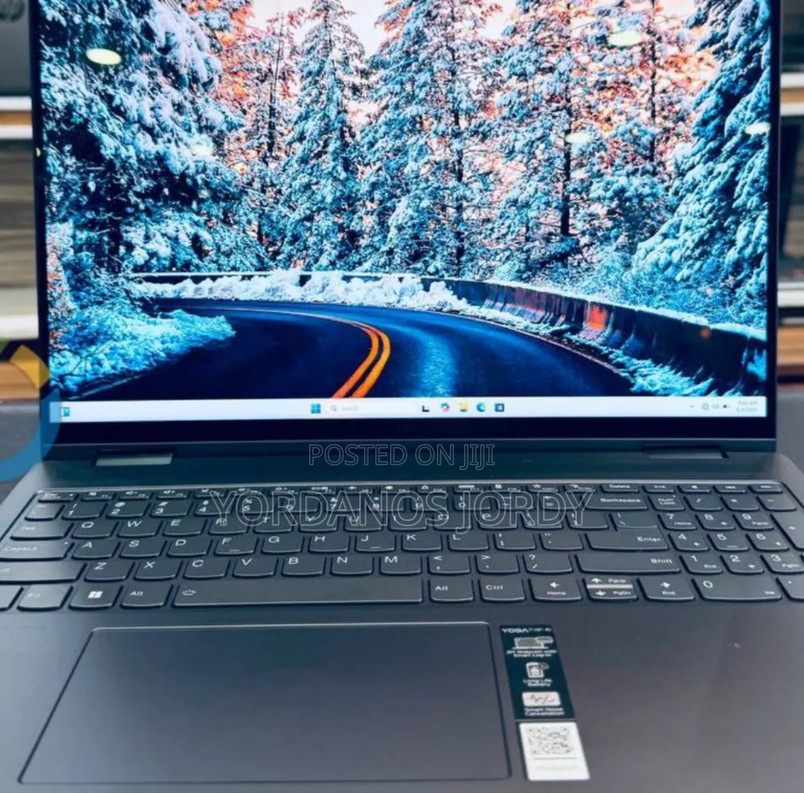 New Laptop Lenovo Yoga 7i 16GB Intel Core I7 SSD 512GB