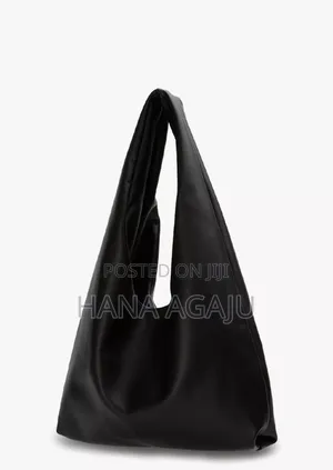 Photo - Hobo Shoulder Bag