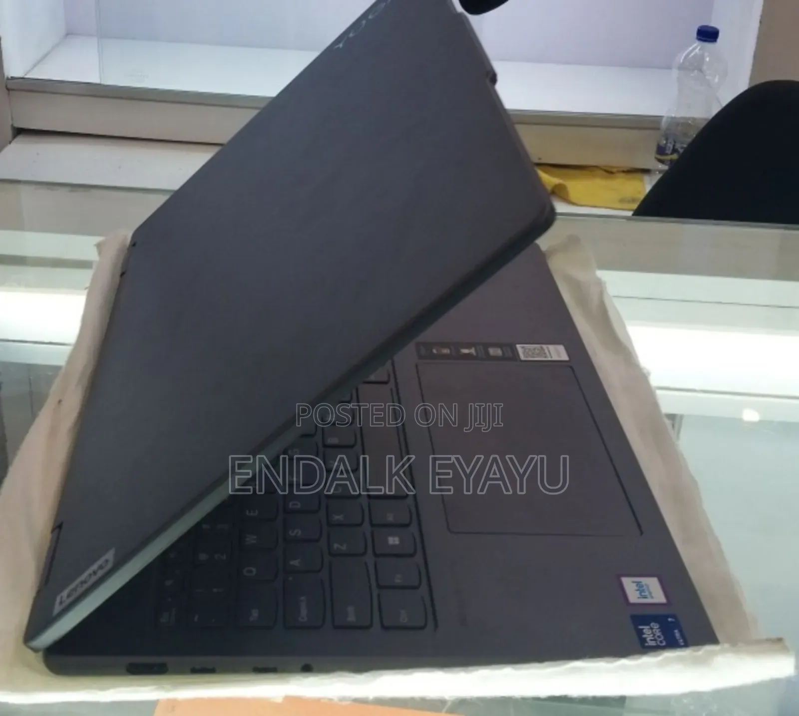 New Laptop Lenovo Yoga 7i 16GB Intel Core Ultra 7 SSD 1T