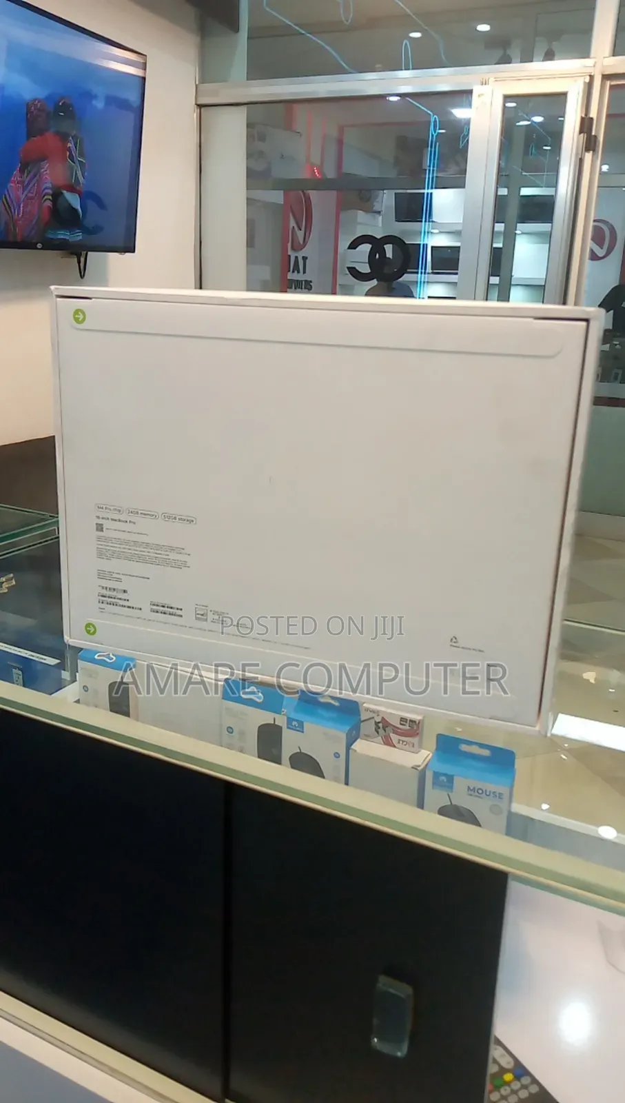 New Laptop Apple MacBook 24GB Apple M4 Pro SSD 512GB