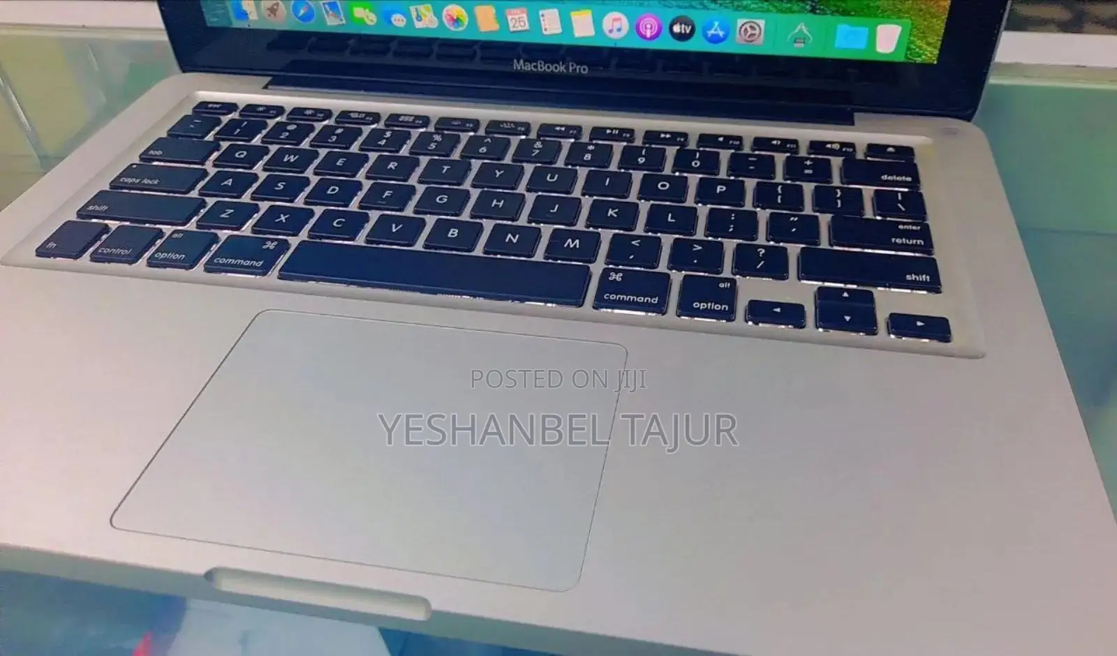 New Laptop Apple MacBook Pro 2012 4GB Intel Core I5 SSD 500GB