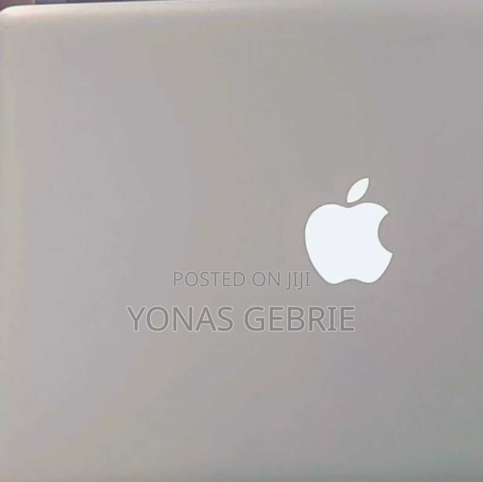 New Laptop Apple MacBook 2012 4GB Intel Core I5 SSD 500GB