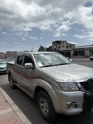 New Toyota Hilux 3.0 D-4d 4x4 2014 Gray