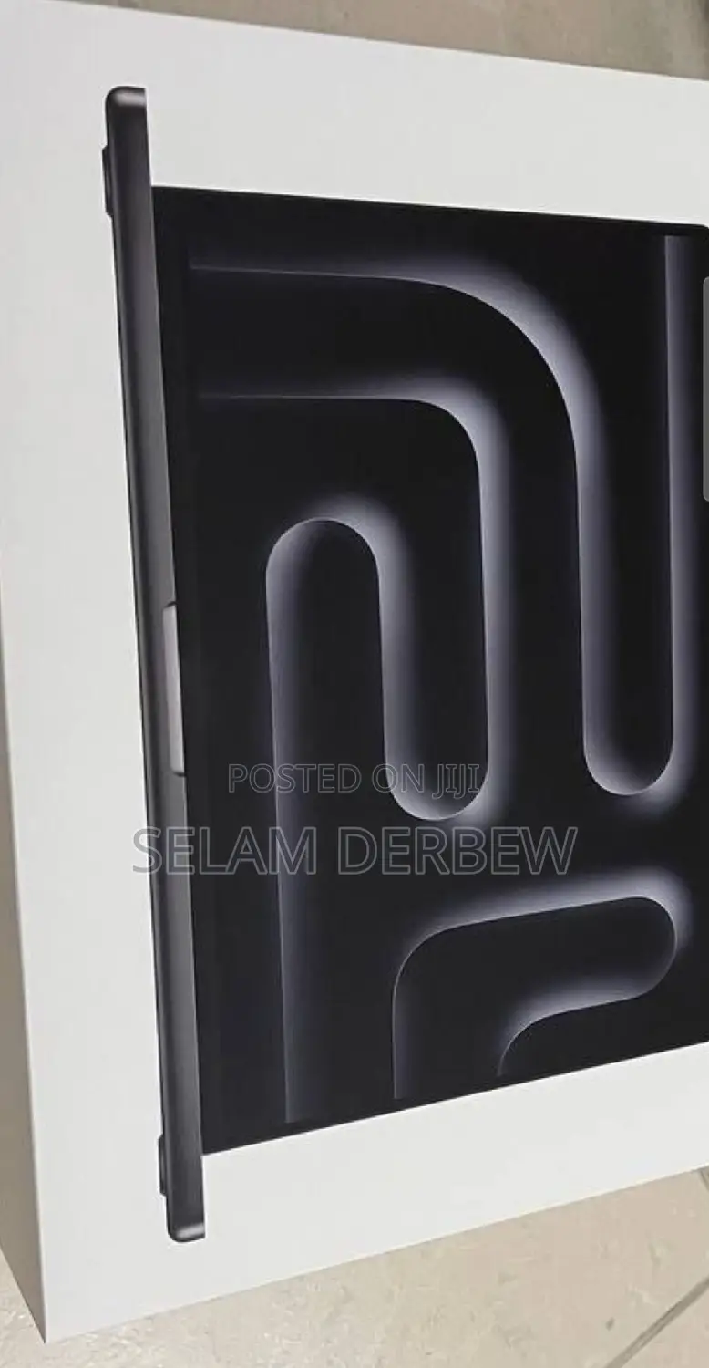 New Laptop Apple MacBook 24GB Apple M4 Pro SSD 512GB