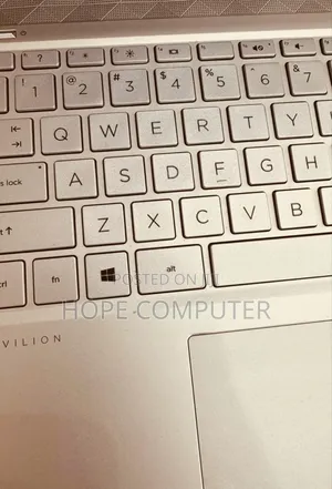 New Laptop HP Pavilion 15 8GB Intel Core I5 SSD 256GB