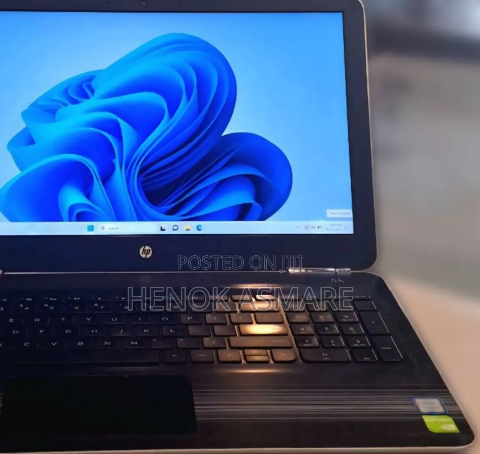 New Laptop HP Pavilion 15 8GB Intel Core I7 SSD 256GB