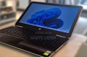 New Laptop HP Pavilion 15 8GB Intel Core I7 SSD 256GB