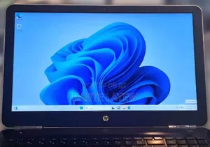 New Laptop HP Pavilion 15 8GB Intel Core I7 SSD 256GB