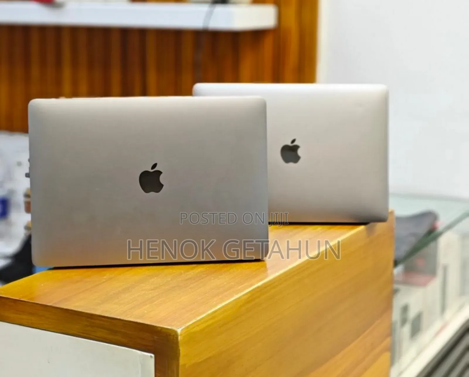 New Laptop Apple MacBook Pro 2019 16GB Intel Core I5 SSD 256GB