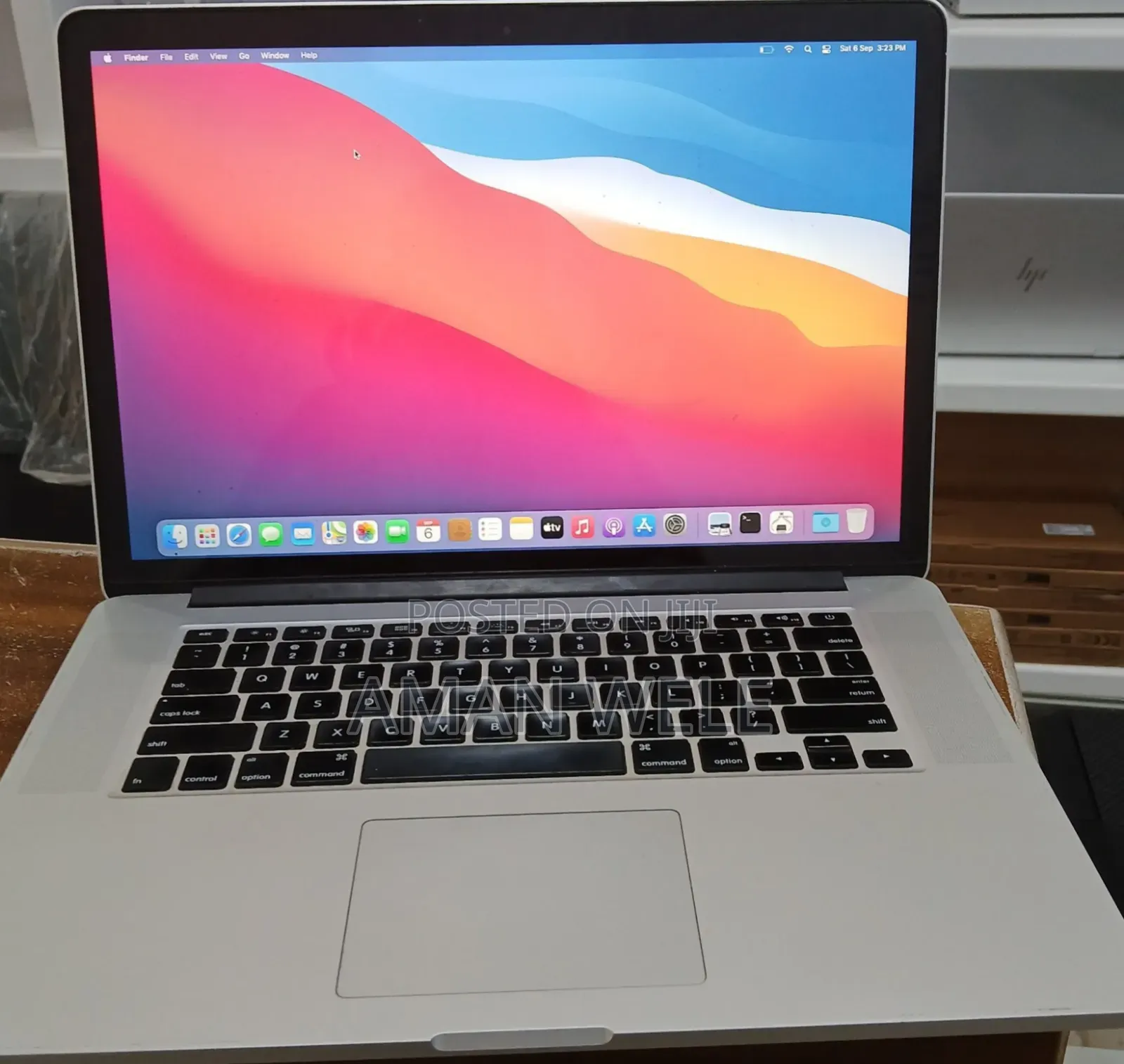 New Laptop Apple MacBook Pro 2015 16GB Intel Core I7 SSD 256GB