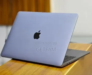 New Laptop Apple MacBook Pro 2019 16GB Intel Core I5 SSD 256GB