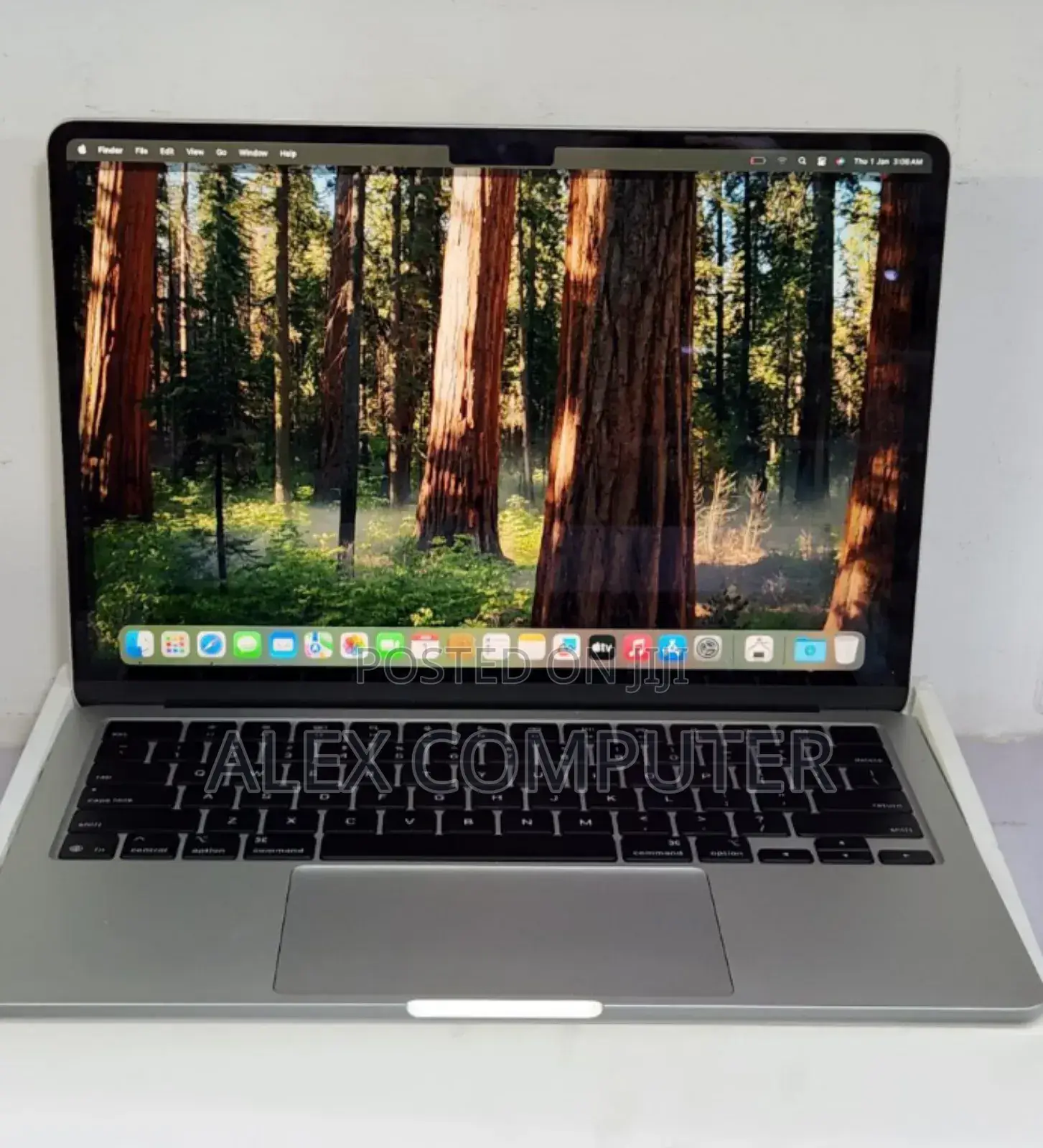 New Laptop Apple MacBook Air 2025 M4 13-Inch 16GB Apple M4 SSD 256GB