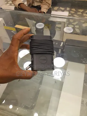 Photo - Dell Center Pin Charger