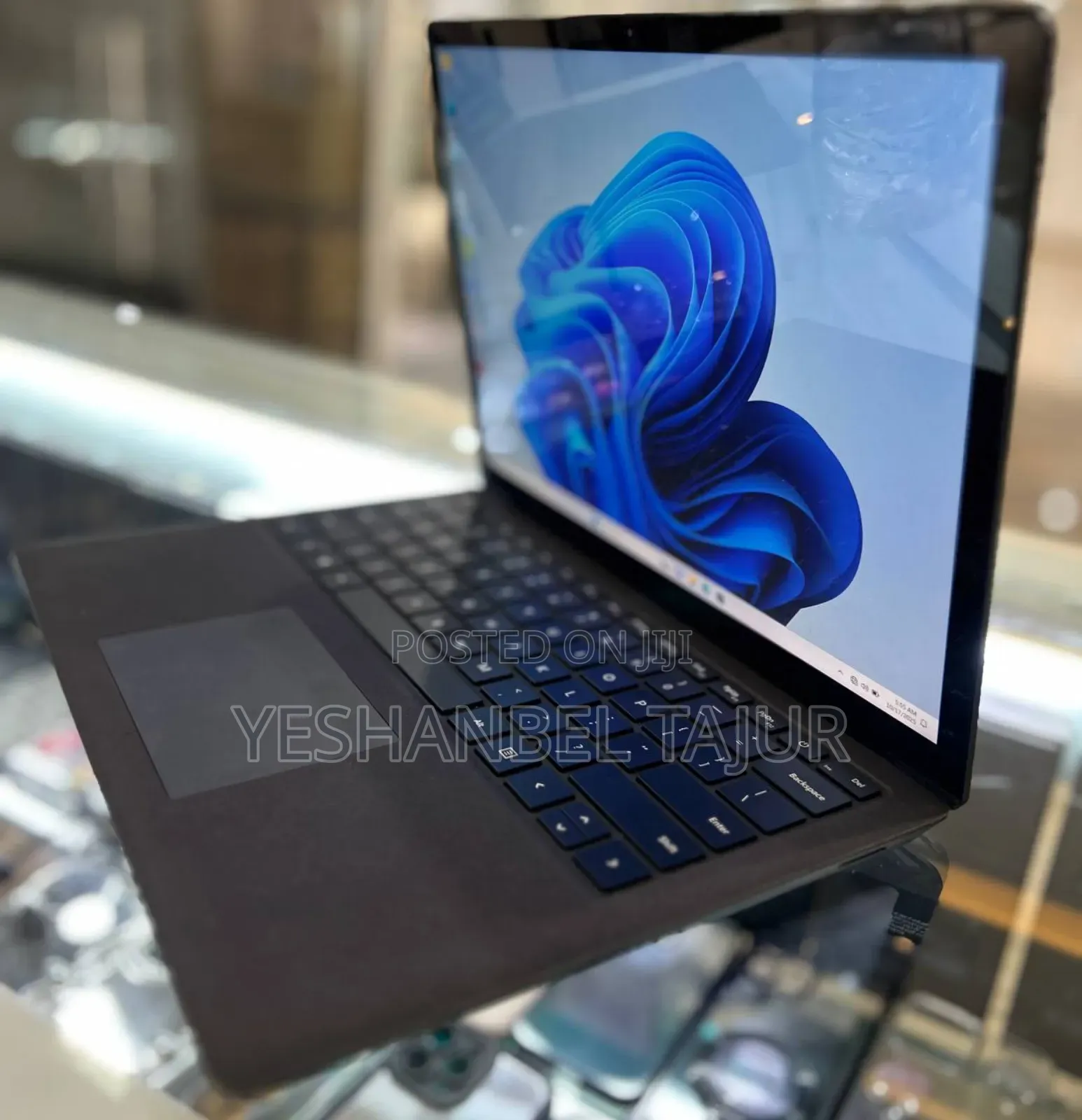 New Laptop Microsoft Surface Laptop 2 16GB Intel Core I7 SSD 512GB