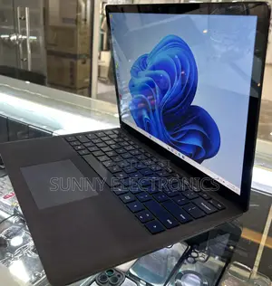 New Laptop Microsoft Surface Laptop 2 16GB Intel Core I7 SSD 512GB