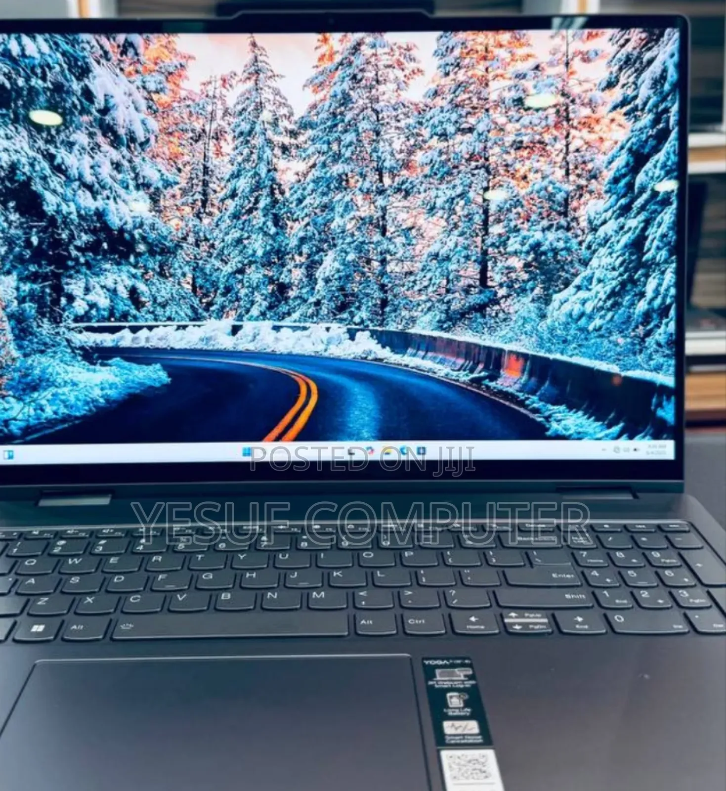 New Laptop Lenovo Yoga 7i 16GB Intel Core I7 SSD 512GB