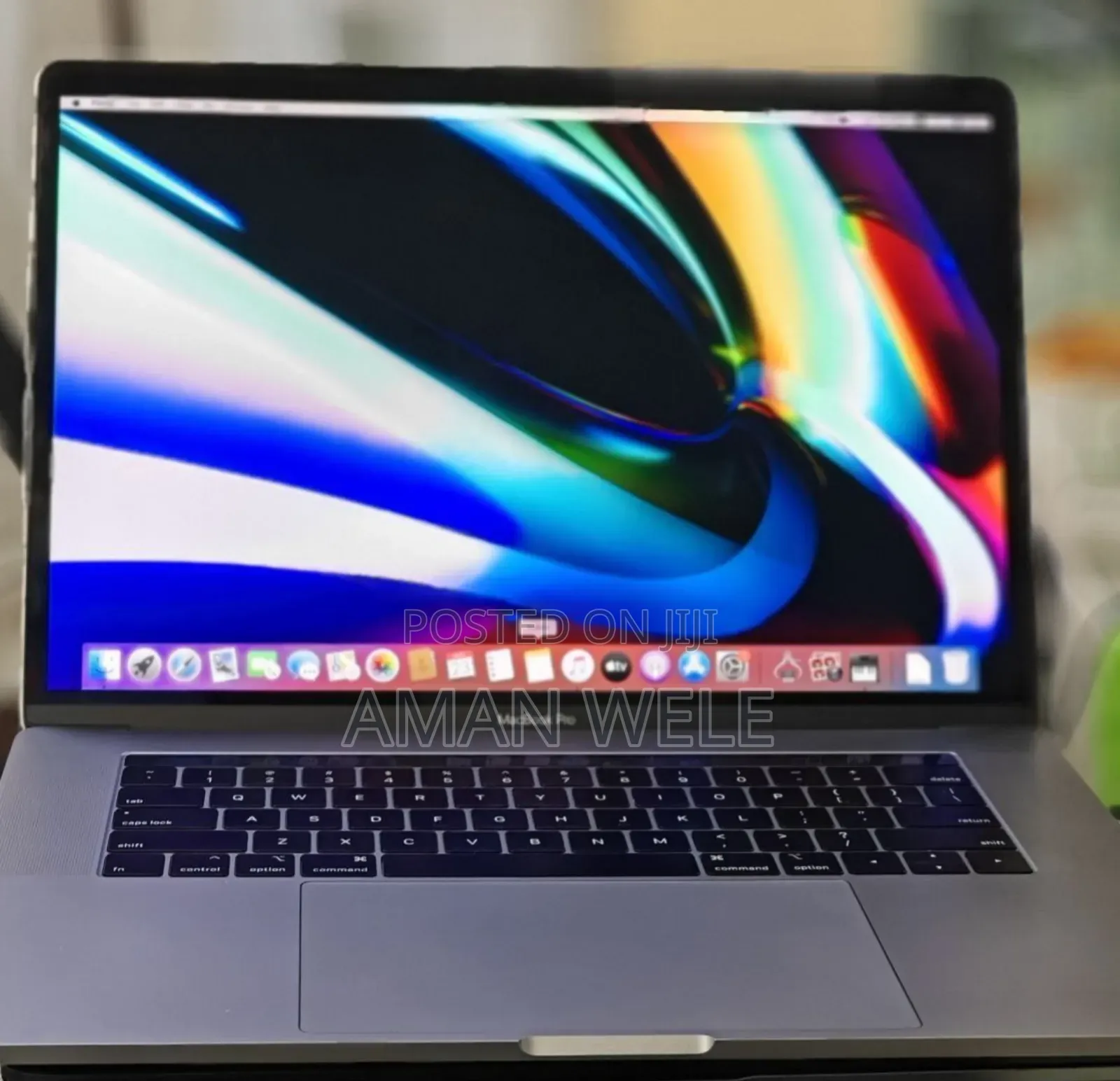 New Laptop Apple MacBook Pro 2019 32GB Intel Core I9 SSD 512GB