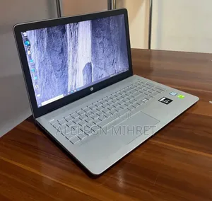 New Laptop HP Pavilion 15 8GB Intel Core I5 SSHD (Hybrid) 500GB