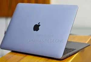 New Laptop Apple MacBook Pro 2019 16GB Intel Core I5 SSD 256GB