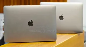 New Laptop Apple MacBook Pro 2019 16GB Intel Core I5 SSD 256GB