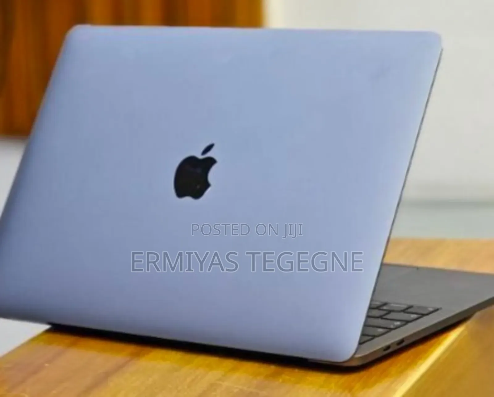New Laptop Apple MacBook Pro 2019 16GB Intel Core I7 SSD 256GB