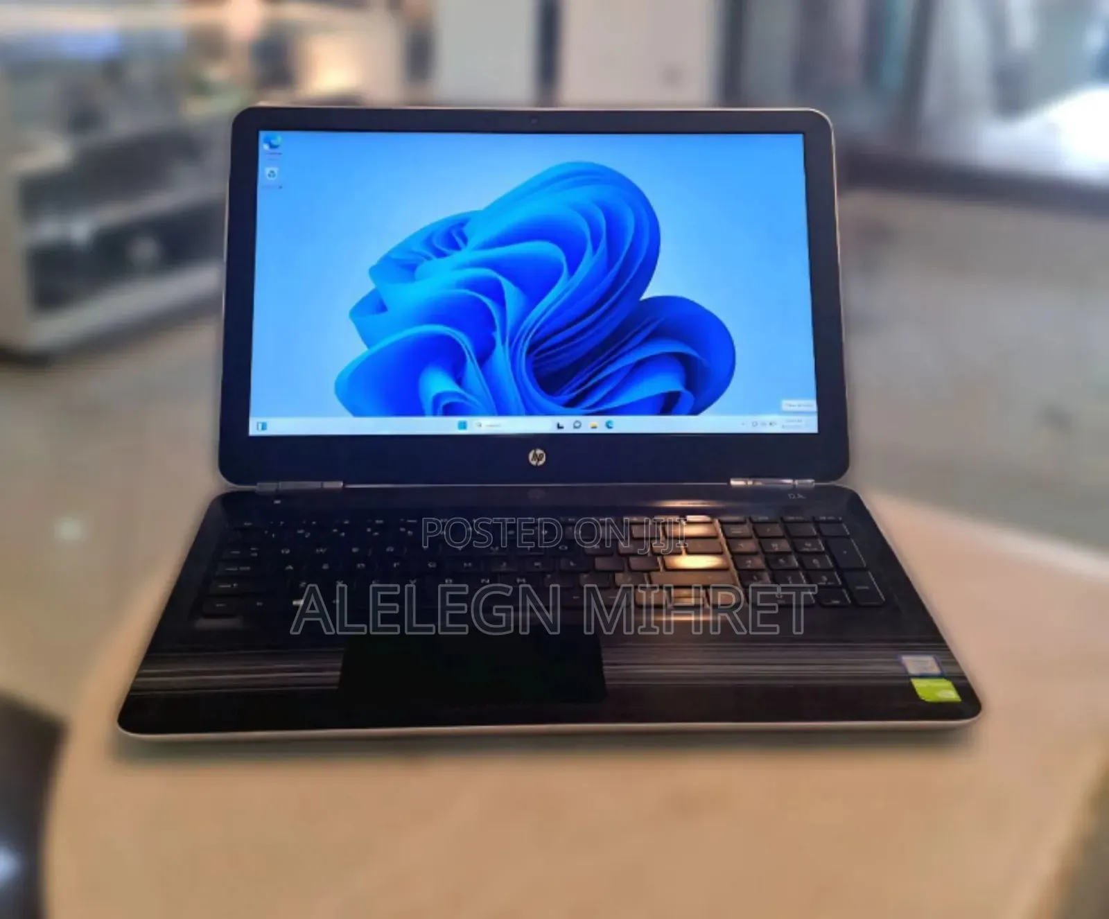 New Laptop HP Pavilion 15 8GB Intel Core I7 SSD 256GB