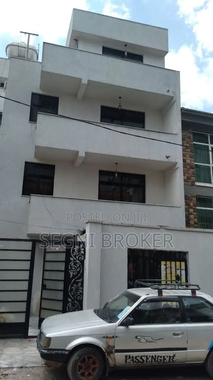 7bdrm Villa in Addis Ababa, Semet, Bole for sale