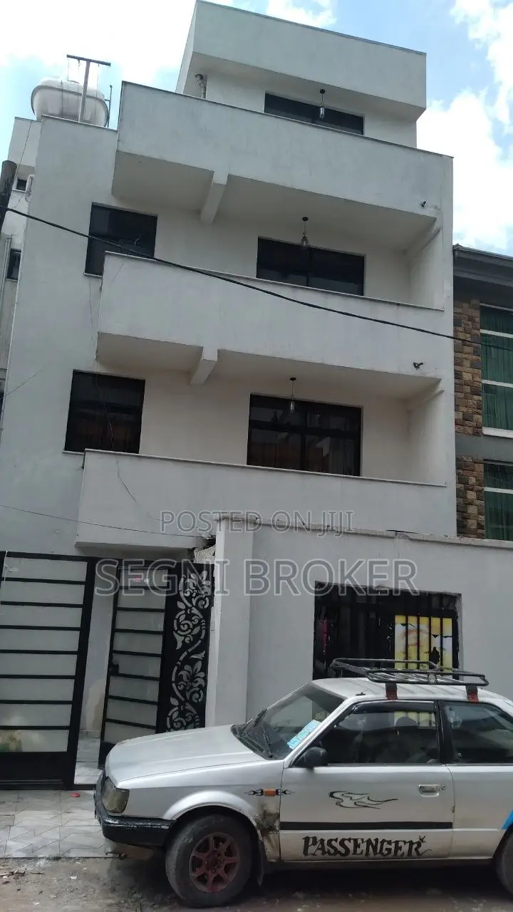 7bdrm Villa in Addis Ababa, Semet, Bole for sale