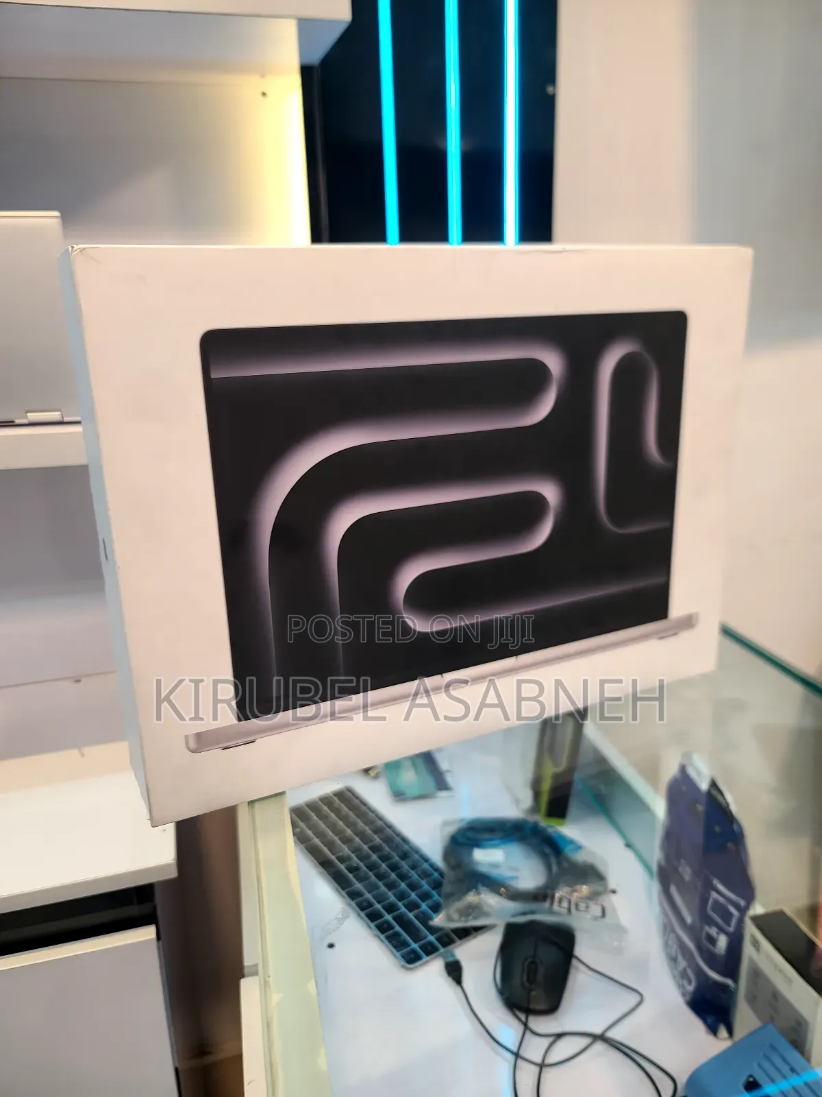 New Apple MacBook Pro 2024 M4 Max 16-Inch 24GB Apple M4 Pro SSD 512GB