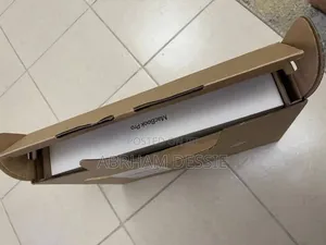 Photo - New Laptop Apple MacBook Air 2025 M4 15-Inch 24GB Apple M4 SSD 512GB