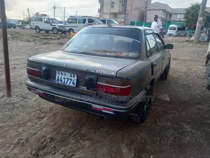 Toyota Corolla 1991 Gray