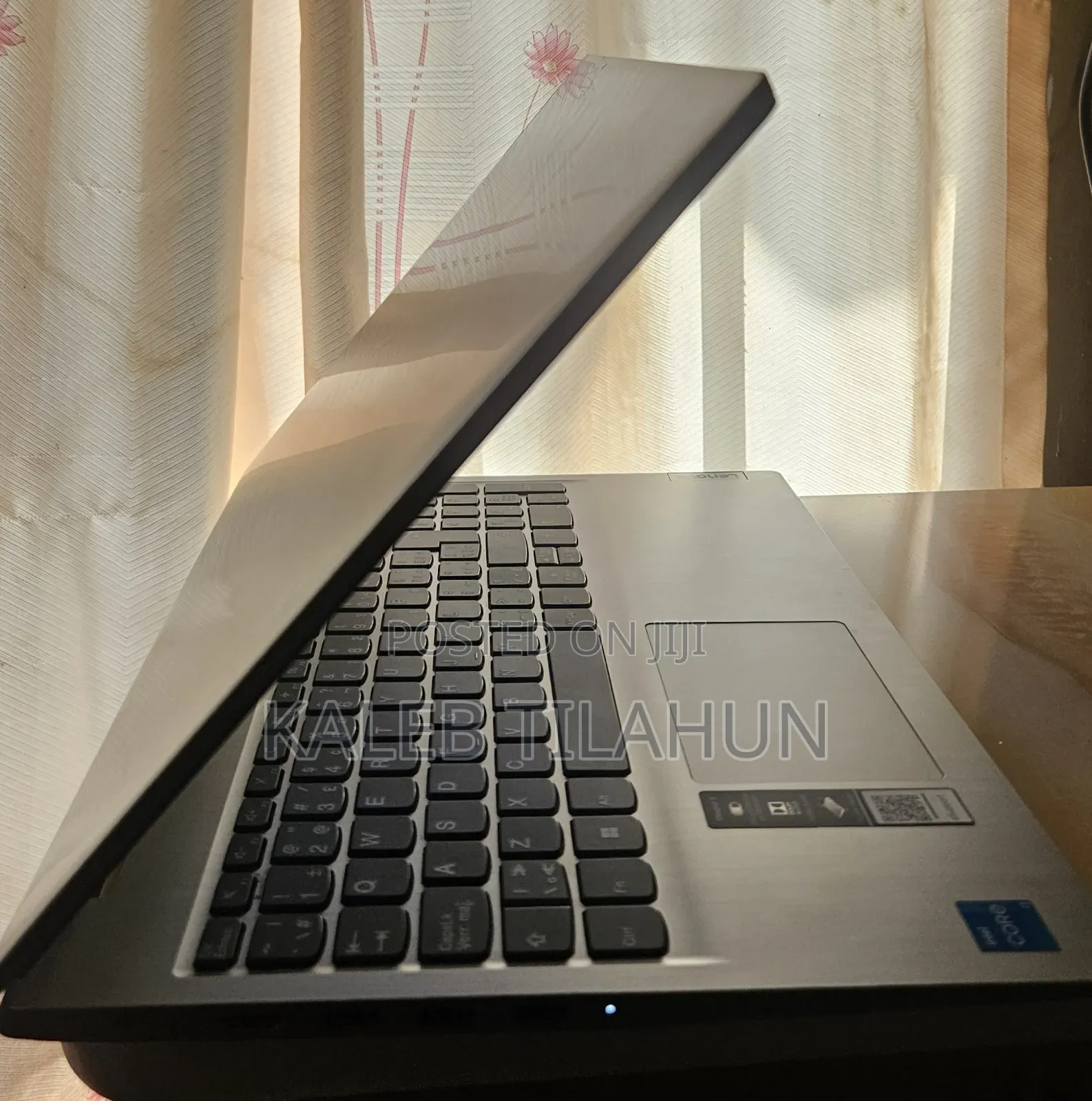 New Laptop Lenovo Ideapad 3 8GB Intel Core I3 SSD 256GB