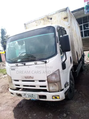 Photo - Isuzu Obama 2010/11 Bank Option