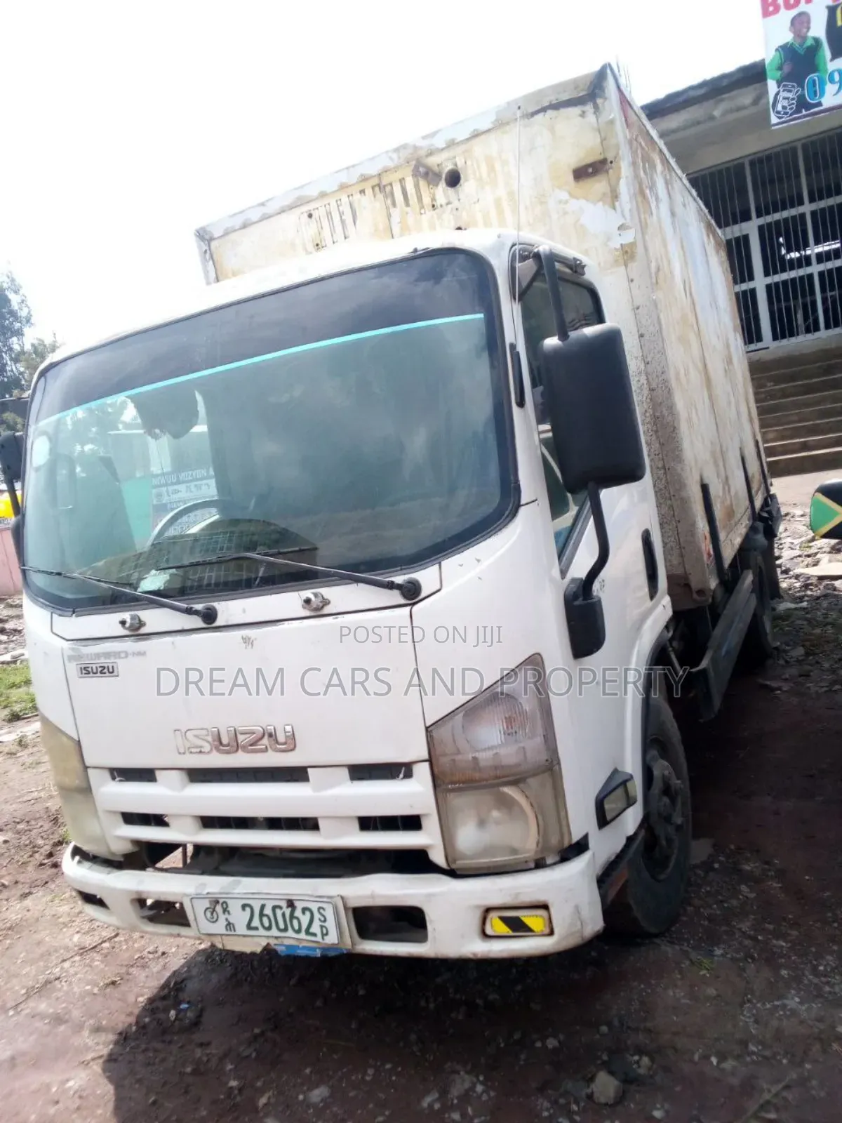 Isuzu Obama 2010/11 Bank Option