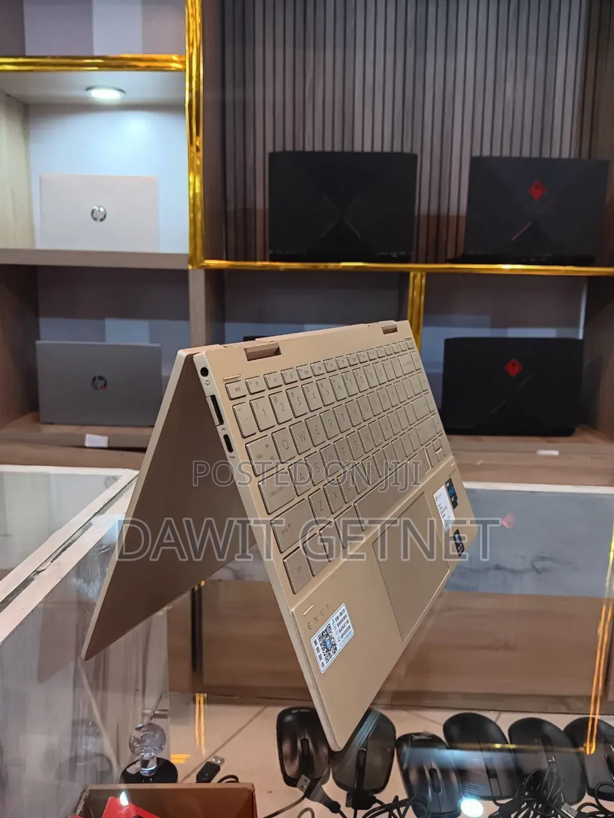 New Laptop HP Envy X360 8GB Intel Core I5 SSD 512GB