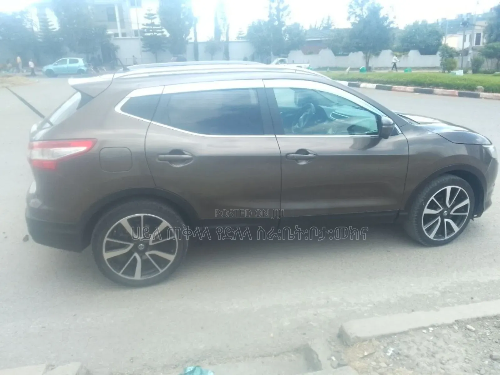 Nissan Qashqai 2017 Pink