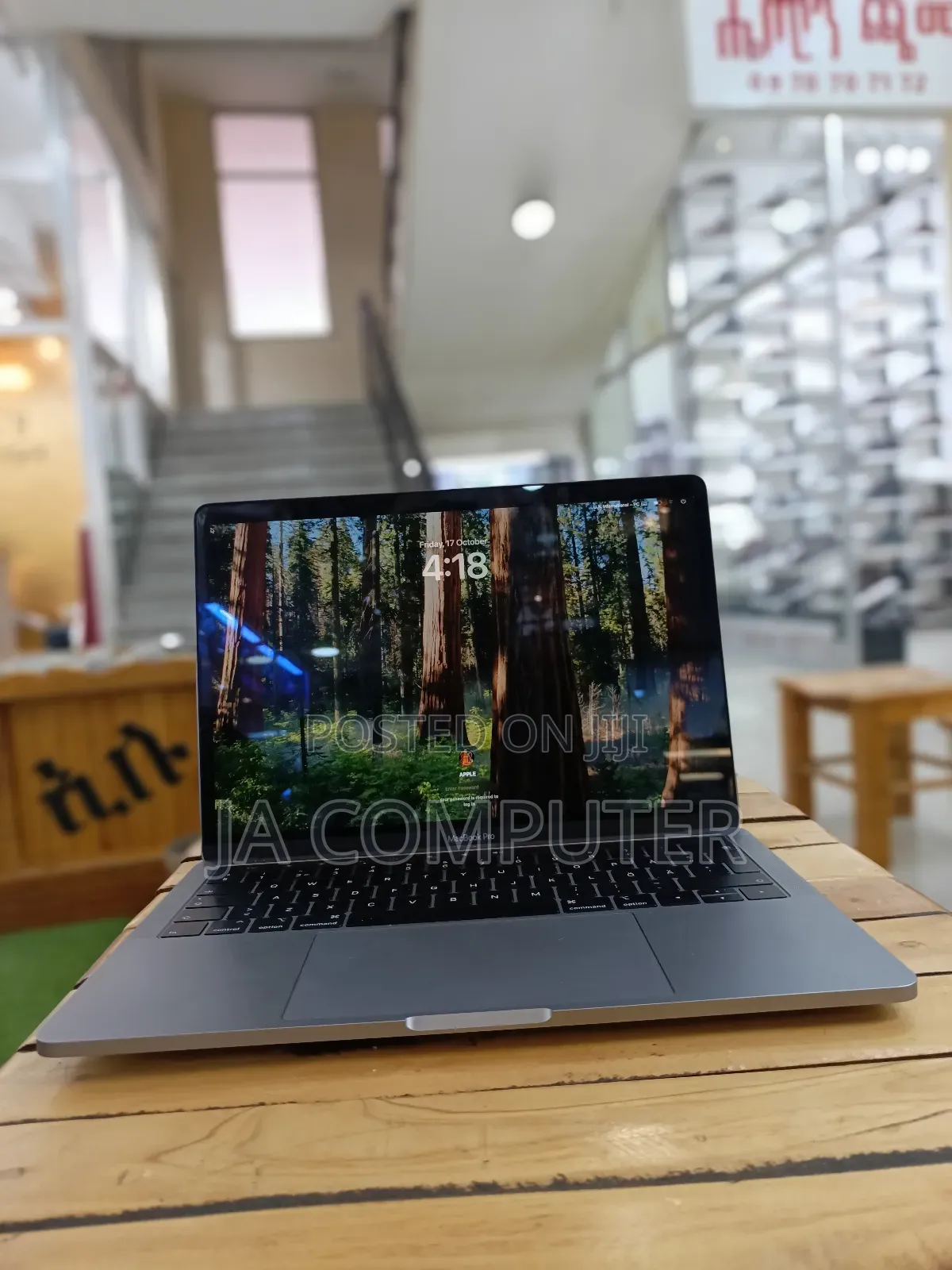 New Laptop Apple MacBook Pro 2019 16GB Intel Core I5 SSD 256GB