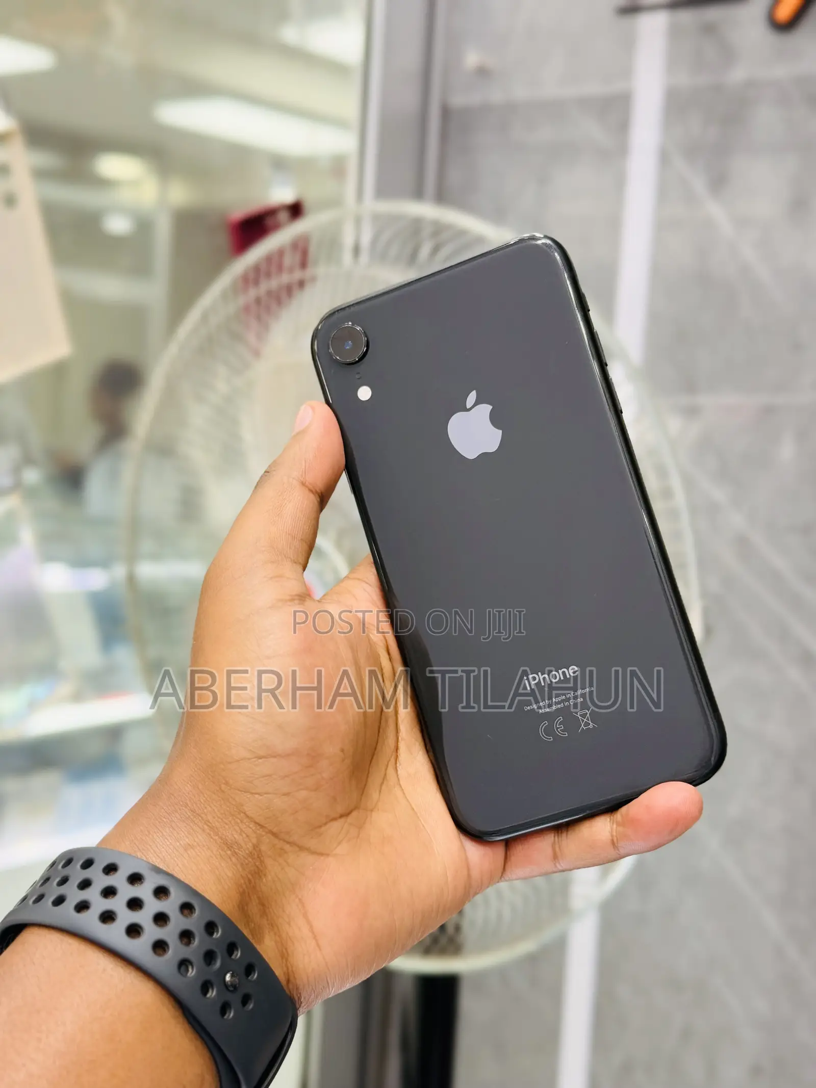 Apple XR 64 GB Black