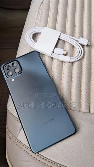 Photo - New Samsung Galaxy M53 128 GB Blue