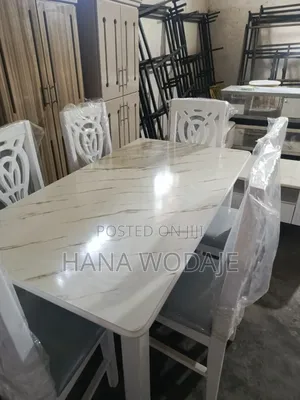 ዳይኒግ ቴብል በተለያዪ አማራጮች