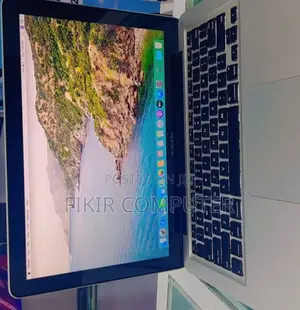 New Laptop Apple MacBook Air 2022 M2 4GB Intel Core I5 HDD 500GB