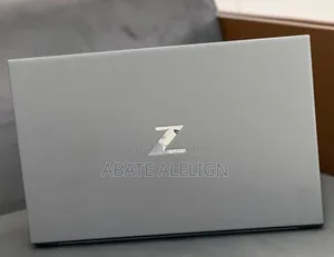 New Laptop HP ZBook Studio 16GB Intel Core I9 SSD 512GB